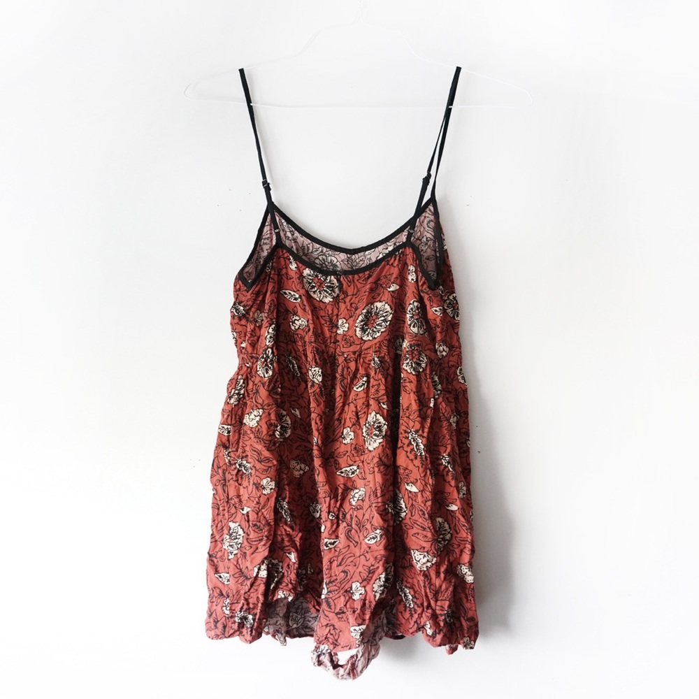 Forever 21 Floral Romper - Picture 5 of 5